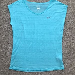 Light blue nike loose fitting workout t-shirt